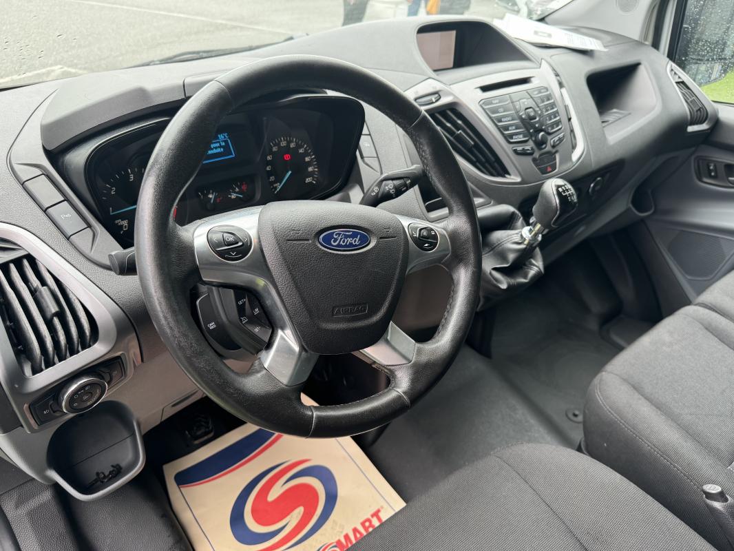 voiture d'occasion Ford Transit Custom