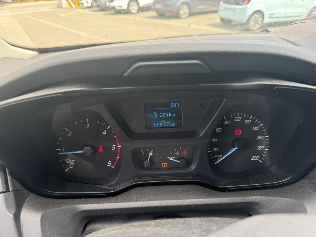 voiture d'occasion Ford Transit